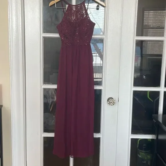Preowned speechless burgundy lace halter top maxi gown dress junior teen size 3 - Picture 3 of 14